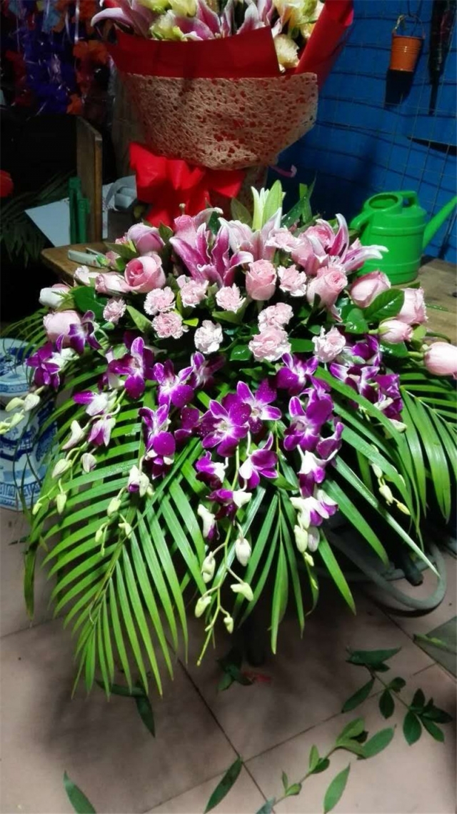 讲台花